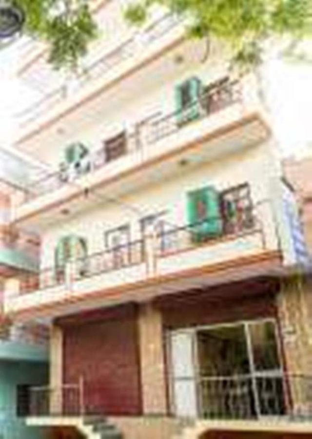 Oyo 23139 Natraj Inn Benares Buitenkant foto